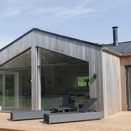 Nico - 600m From The Sea By Interhome
